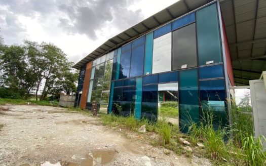 Seelong, Senai Detached Factory with Open Shade For Rent