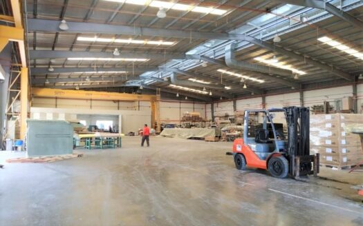 Nusa Cemerlang Semi Detached Factory with 1000 AMP For Rent, Gelang Patah