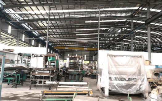 Kempas Detached Factory with 1000 AMP Power Supply For Rent